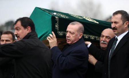 Στους 21 οι νεκροί από την κατάρρευση της πολυκατοικίας στην Κωνσταντινούπολη