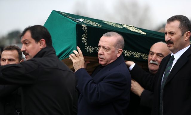 Στους 21 οι νεκροί από την κατάρρευση της πολυκατοικίας στην Κωνσταντινούπολη