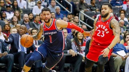 Ο Όστιν Ρίβερς ζήτησε το λόγο από οπαδό για προσβολή του πατέρα του