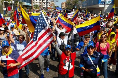 Ρωσία: Να μην ανακατεύονται οι ΗΠΑ στη Βενεζουέλα