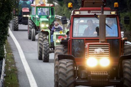 Συνάντηση αγροτών-κυβέρνησης την Πέμπτη