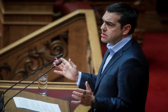 Πυρά Τσίπρα κατά ΝΔ-ΚΙΝΑΛ για παρασκηνιακές συμφωνίες στην εκλογή ΠτΔ