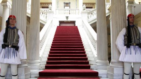 Κόψτε το παιχνίδι με τον Πρόεδρο της Δημοκρατίας