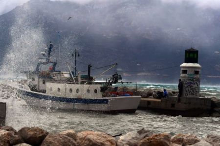 Κακοκαιρία: Βροχές, χιόνια και θυελλώδεις ανέμους