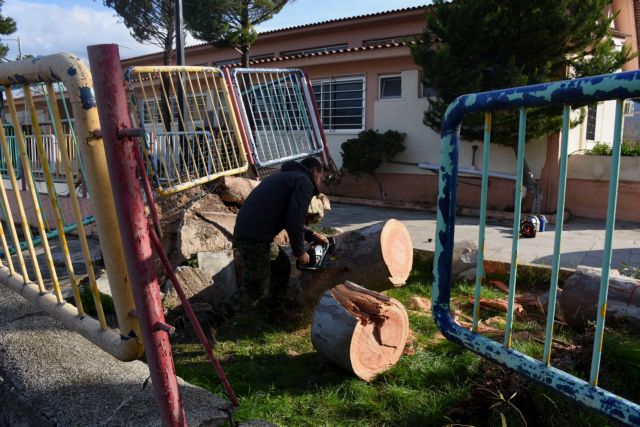 «Χιόνη»: Ποιες περιοχές κηρύχθηκαν σε κατάσταση έκτακτης ανάγκης