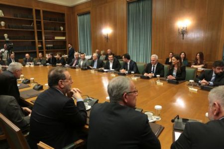 Ανασχηματισμός προ των πυλών