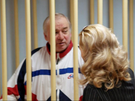 Βρετανία: Ρώσος πράκτορας ο τρίτος ύποπτο για τη δηλητηρίαση Σκριπάλ