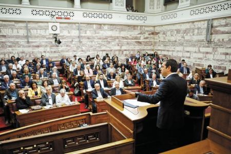 Ποιοι βουλευτές του ΣΥΡΙΖΑ «ακύρωσαν» την εκλογή του ΠτΔ απευθείας από τον λαό