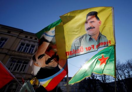 Γαλλία: Υπέρ της απελευθέρωσης του Οτσαλάν χιλιάδες κούρδοι