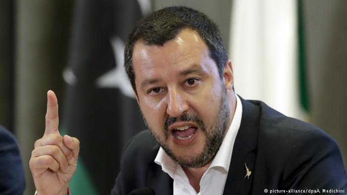 Aπίθανη θεωρείται παραπομπή του Σαλβίνι σε δίκη