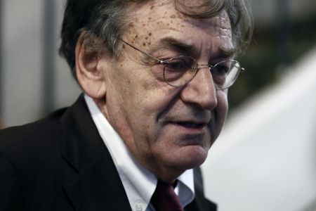 Επέμβαση εισαγγελέα για αντισημιτικές ύβρεις κατά του Αλέν Φινκιελκρότ από τα «κίτρινα γιλέκα»