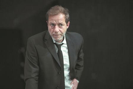 «Ζούμε την εποχή του φόνου των ιδεών»