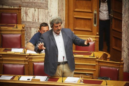Ο τζάμπα μάγκας που παριστάνει το θύμα