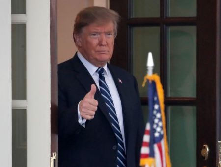 Trump hails Prespa Accord implementation in letters to Tsipras, Zaev