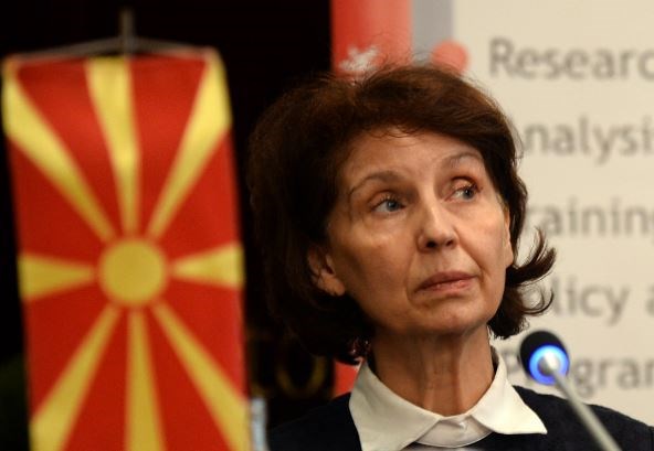 Υποψήφια πρόεδρος Βόρειας Μακεδονίας : Εχω και φωτογραφίες με μπικίνι αλλά δεν θα γίνω έμπνευση των ανδρών… | tovima.gr