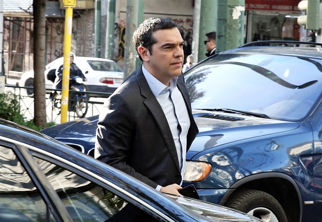 Πώς ο Τσίπρας περιφρονεί το κόμμα του