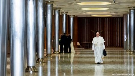 Βατικανό : Σύνοδος για τα σεξουαλικά σκάνδαλα από ιερείς