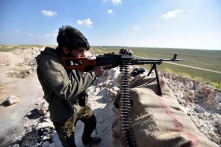 Συρία: Εκρηξη παγιδευμένου αυτοκινήτου κοντά σε πετρελαιοπηγή