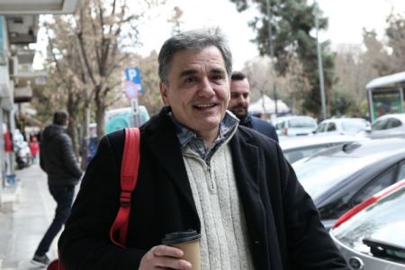 Tsakalotos: ND, SYRIZA should cooperate to reduce surplus target
