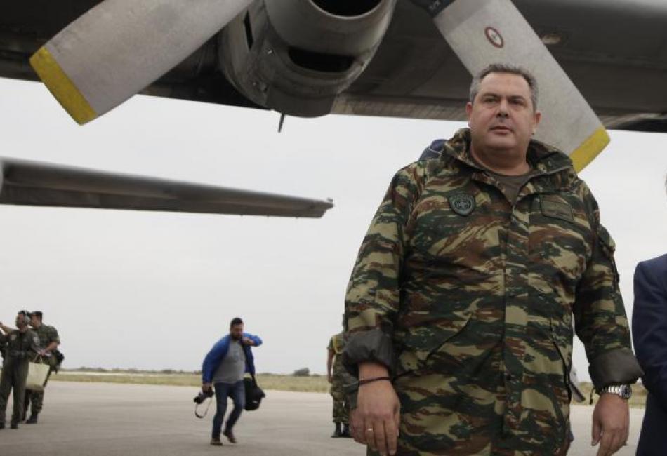 Ο Καμμένος βυθίζεται στις δημοσκοπήσεις και απειλεί με στρατιωτικές επελάσεις