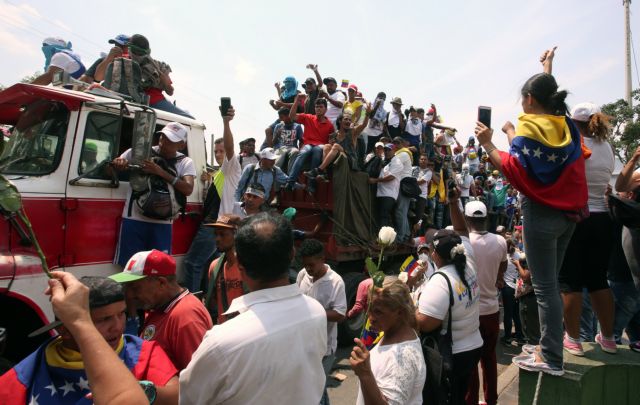 Βενεζουέλα: Τέσσερις οι νεκροί στις συγκρούσεις – Δεκάδες τραυματίες