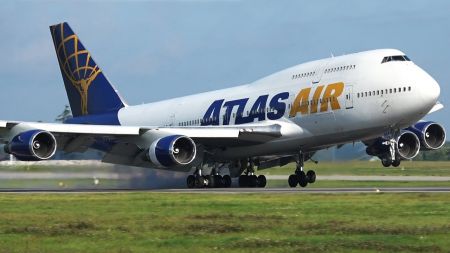 Συντριβή αεροσκάφους cargo κοντά στο αεροδρόμιο του Χιούστον