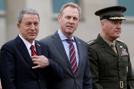 Συνάντησης ΥΕΘΑ ΗΠΑ-Τουρκίας: Στο τραπέζι S-400 και Συρία