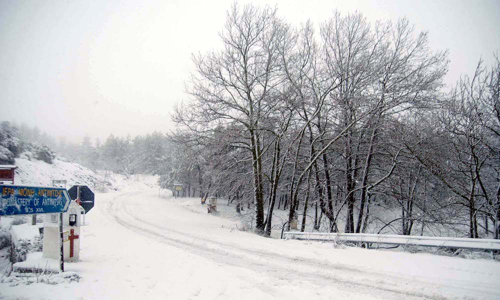 «Ωκεανίς»: Παραμένει η κακοκαιρία – Σε ποιες περιοχές υπάρχουν προβλήματα