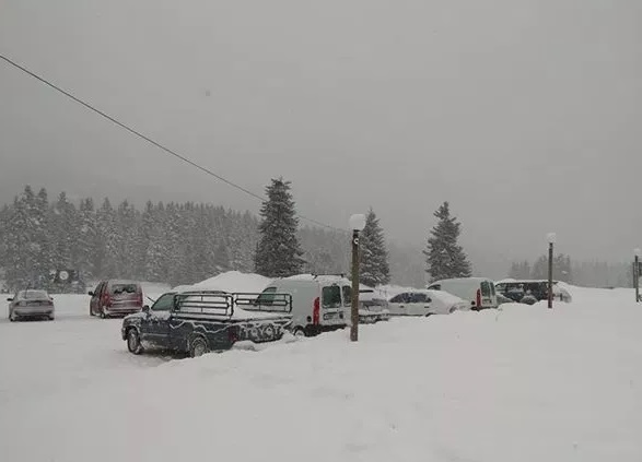 Τρίκαλα: Στο ένα μέτρο το χιόνι στο Περτούλι