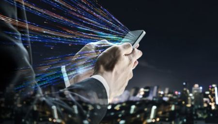 Κινητή τηλεφωνία: «Φωτιά» οι τιμές στην Ελλάδα