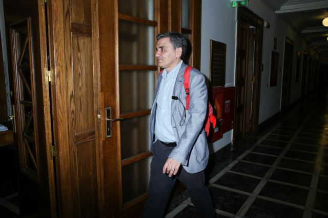 Μύρισαν εκλογές : Ευρεία νυχτερινή σύσκεψη στο γραφείο του Τσακαλώτου