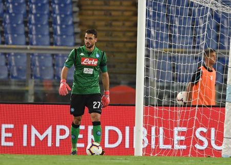 Αγόρασε τον Καρνέζη η Νάπολι