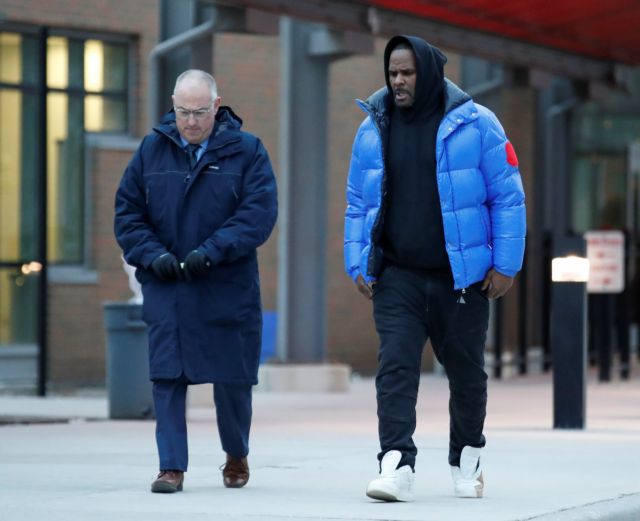 Ελεύθερος ο R.Kelly – Κατηγορείται για σεξουαλική κακοποίηση ανηλίκων