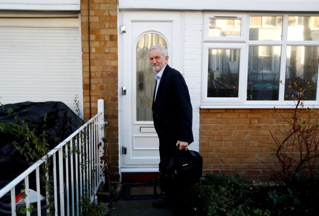 Κόρμπιν: Λαϊκή επιβεβαίωση για όποια συμφωνία για το Brexit