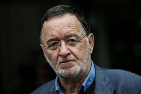 Παναγιώτης Λαφαζάνης : Ο Τσίπρας, ο Κοντονής και τα «παιχνίδια» με τη Χρυσή Αυγή