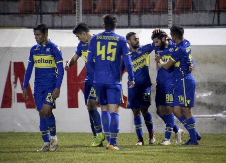 «Κρέμασε» τον Καλογεράκη ο Μπαστιάνος για το 1-0 του Αστέρα (vid)