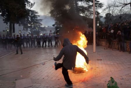 Αλβανία: Βοήθεια από την  ΕΕ για λύση στο πολιτικό αδιέξοδο