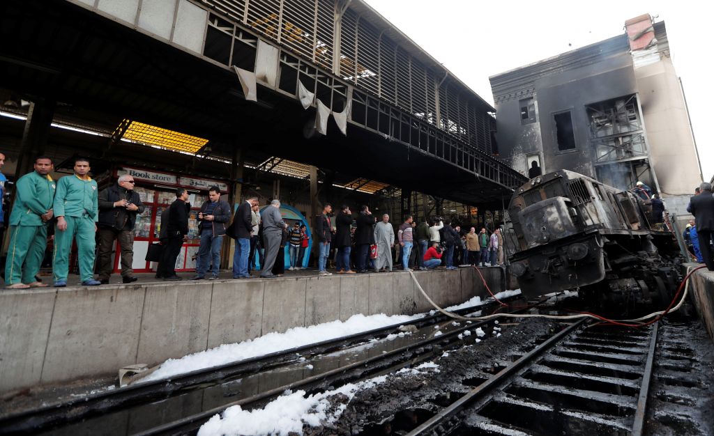 Τραγωδία στο Κάιρο: Πάνω από 20 νεκροί από την πυρκαγιά στον σιδηροδρομικό σταθμό