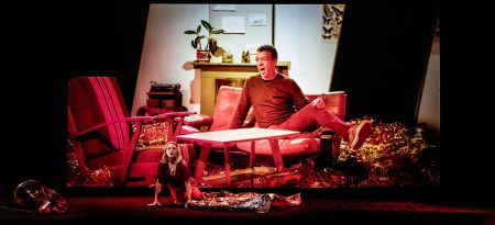 Οπερα δωματίου με γυαλιά 3-D