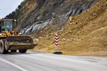 Κρήτη: Κατέρρευσε ο Επιπρομαχώνας από την κακοκαιρία