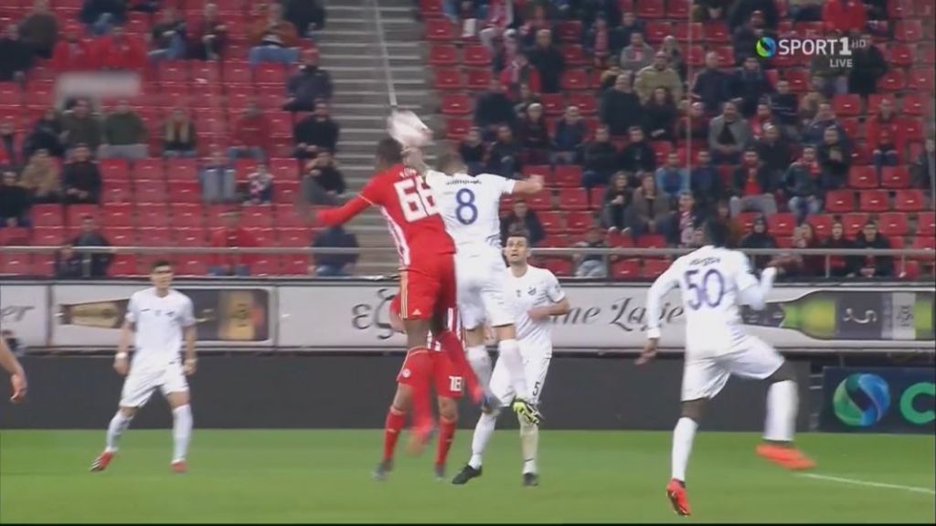 Νέο χέρι από τον Πλιάτσικα, έκλεισε και πάλι τα μάτια ο Κομίνης