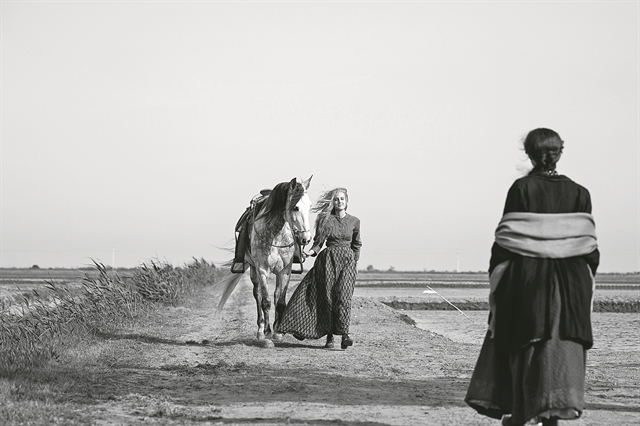 Με έμφαση στο άγνωστο