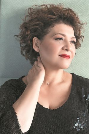 Γιώτα Νέγκα: «Ολα αλλάζουν απάνθρωπα γρήγορα»