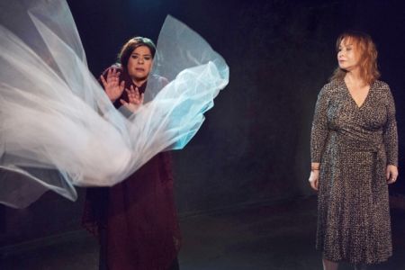 Ανα, μην κλαις…