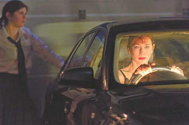 Η Κέιτ Μπλάνσετ σοκάρει!