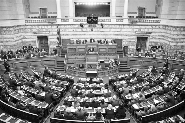 Αρνησίκυροι παίκτες και συνθήκες παρακμής