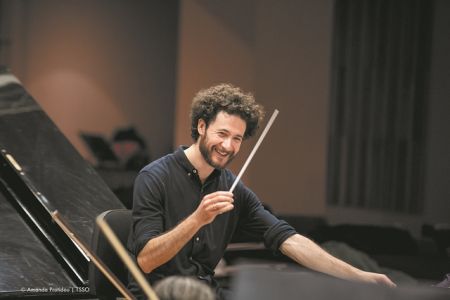 «Αυτή η περίοδος ξεγυμνώνει μασκαρεμένες πραγματικότητες»