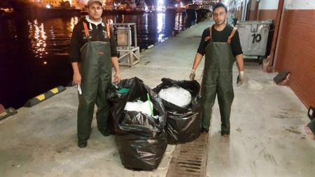 Ψαρεύοντας… πλαστικά