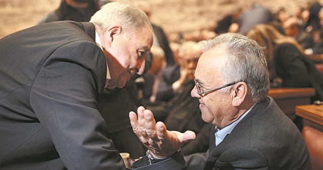 «Κόκκινος» συναγερμός σε κυβέρνηση και τράπεζες