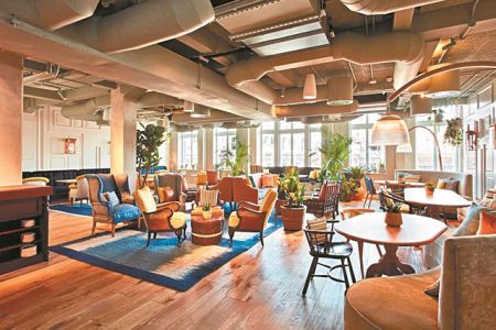 Conduit, Annabel’s, Oswald’s και… Hirst